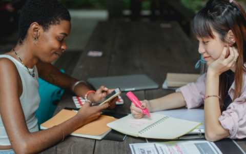 包下款的借款平台2021，不征信不审核无视黑白贷款！