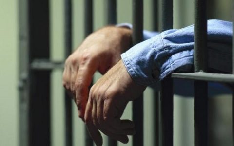 失信被执行人什么后果？失信人连累子孙三代