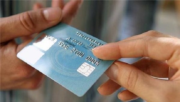 怎么办信用卡容易通过？信用卡以卡办卡技巧-口子之家