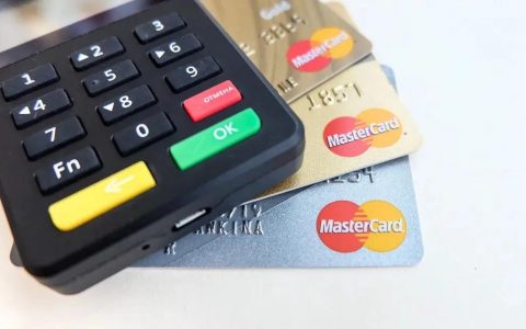 2021有信用卡必下的网贷，凭信用卡必过口子贷款2