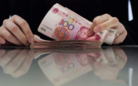 贷款利率4.9用lpr还是固定好，房贷改lpr后悔了