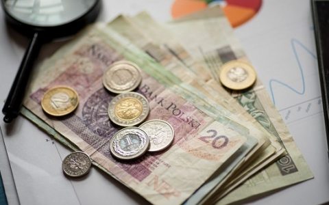 什么放款快通过率高，小额贷款1000元秒下款