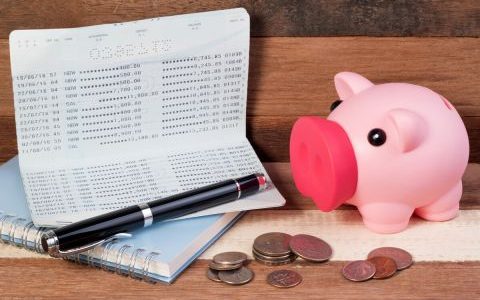 老婆可以去银行查老公的银行流水吗？