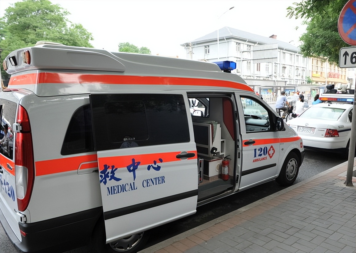 北京男子因120延迟救治身亡，4人被处理