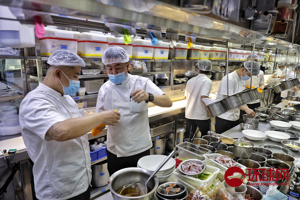 6月6日零点，北京部分餐厅正式恢复堂食