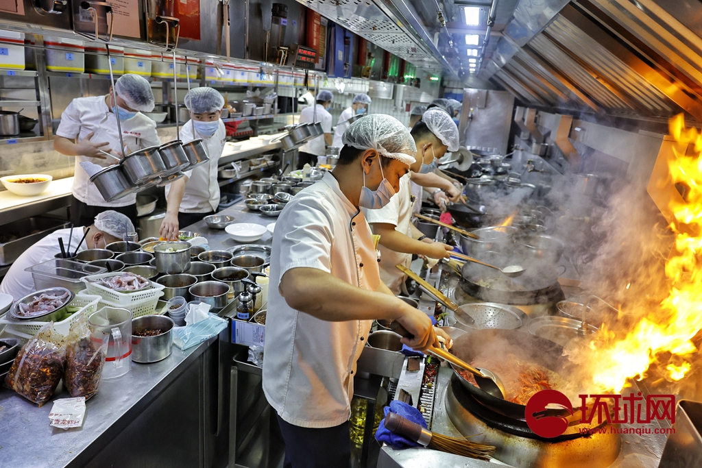 6月6日零点，北京部分餐厅正式恢复堂食