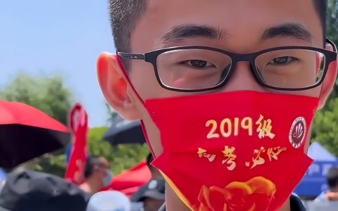 押中高考作文题 考生激动到语无伦次