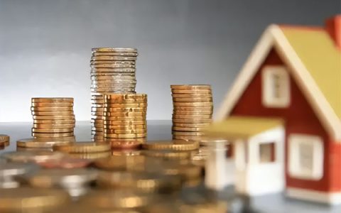 车子逾期被担保公司拖走怎么解决 车贷逾期违约金怎么算