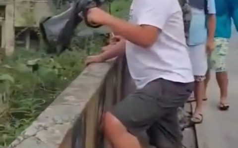 彭州山洪发生前社区干部曾大喊快走