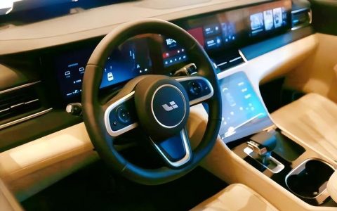 理想汽车突然降价遭车主集体投诉