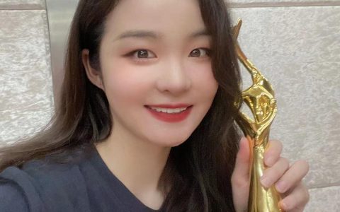 90后女孩入职国企成同事“团宠”