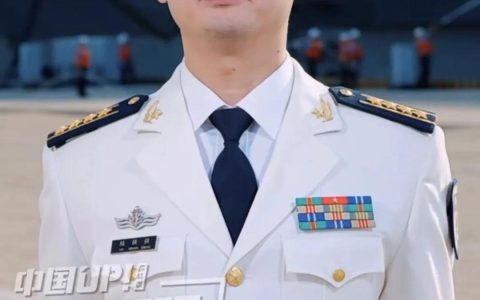 辽宁舰副舰长陆强强亮相央视