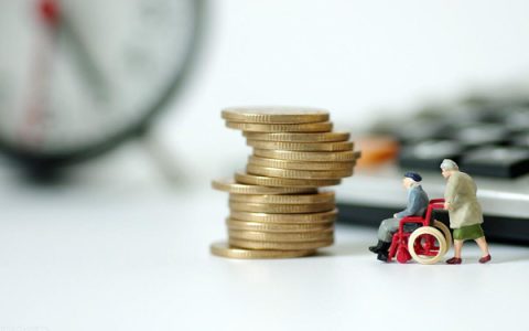 借呗怎么提升额度到10万（借呗利息高吗）