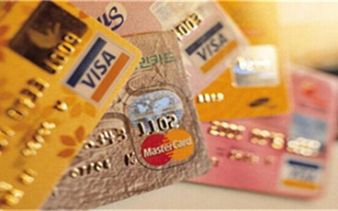 信用卡挂失补办后卡号变不变，不用密码的信用卡可以挂失吗