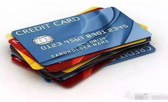 信用卡和储蓄卡的区别：哪一种更适合你？
